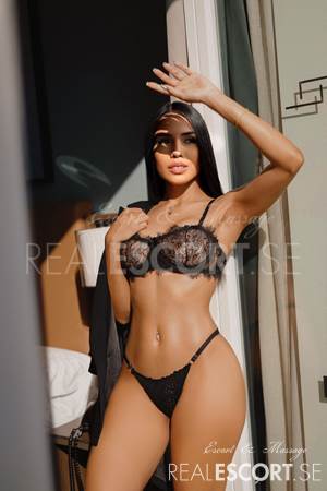 Caroline26